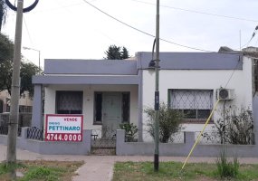 Malvinas Argentinas 2816, 2 Habitaciones Habitaciones, ,1 BañoBaño,Casa,Venta,Malvinas Argentinas 2816,1720