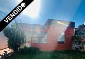 Sarratea 2604, 2 Habitaciones Habitaciones, ,1 BañoBaño,Casa,Venta,Sarratea 2604,1792