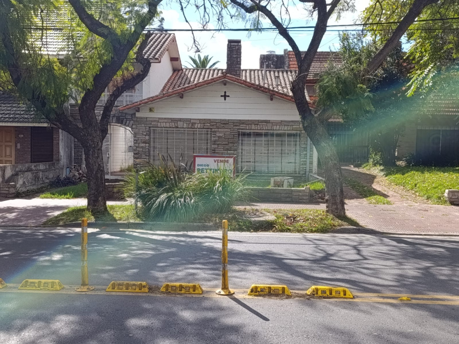 Av. del Libertador 2248, ,Casa,Venta,Av. del Libertador 2248,1802