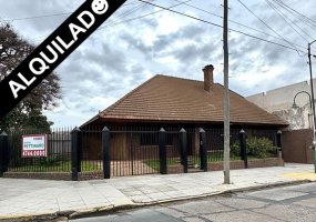 Italia 2200, 3 Habitaciones Habitaciones, ,2 BañoBaño,Chalet,Alquiler,Italia 2200,1864